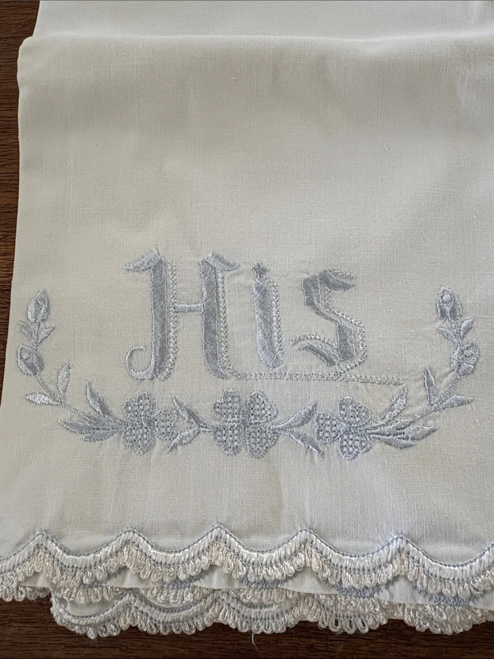 Vintage White Embroidered 'His' and 'Hers' Decorative Towels